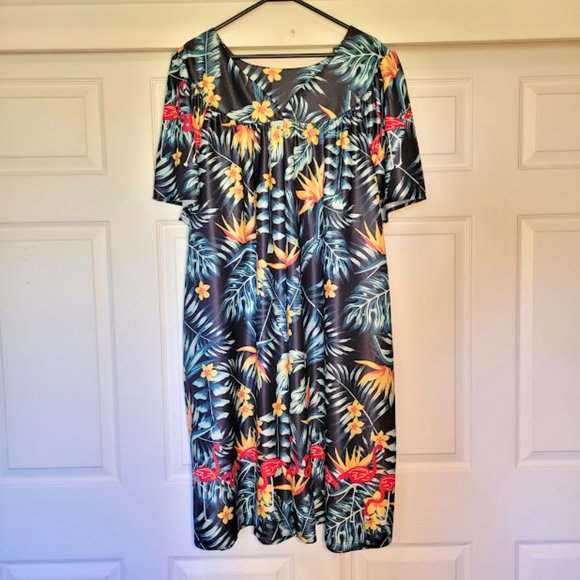 Vintage Dresses & Skirts - Vintage 4X Plus Size Hawaiian MuuMuu Dress Botanical Tropical Lounge Cottagecore